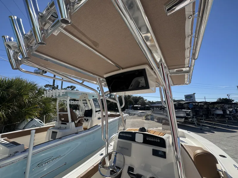 Slide: The Image of Pioneer Bay Sport 220 2026 - 9