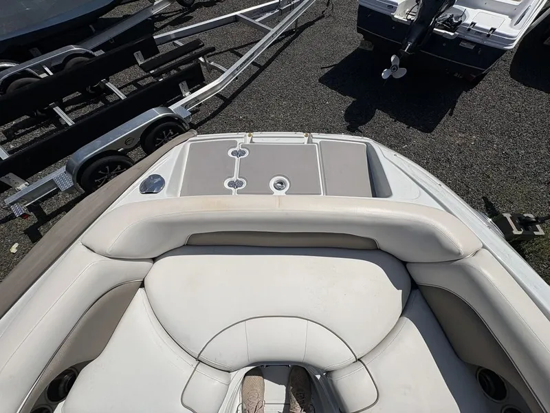 Slide: The Image of Crownline Boats E6 2016 - 11