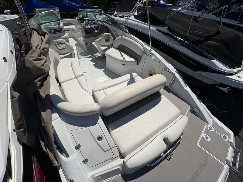 Slide: The Image of Crownline Boats E6 2016 - 27