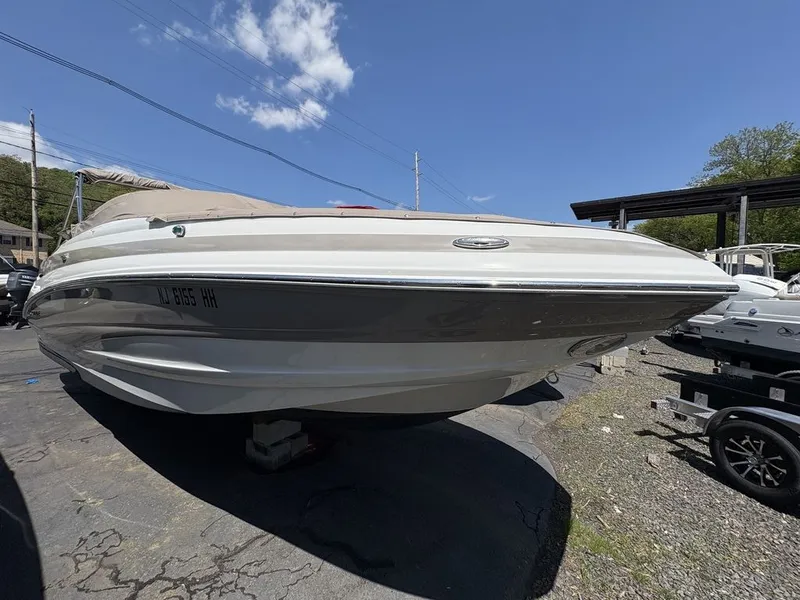 Slide: The Image of Crownline Boats E6 2016 - 30