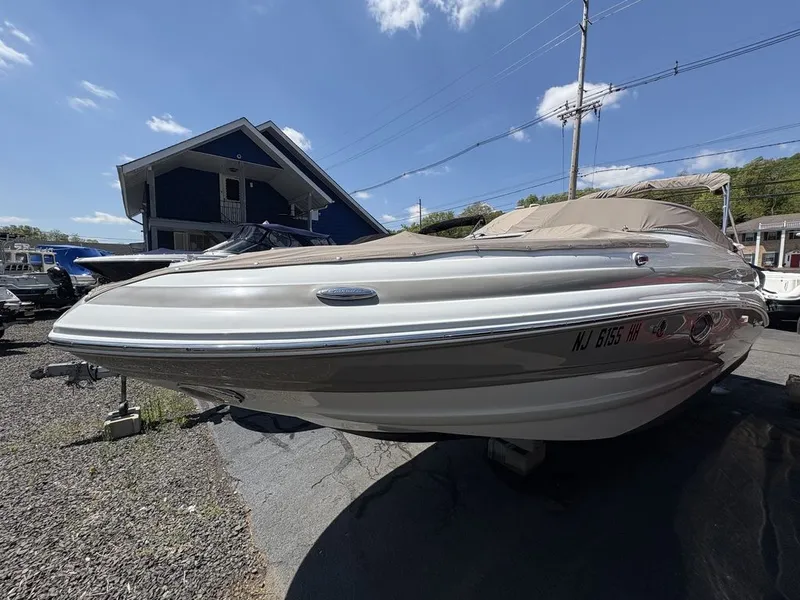 Slide: The Image of Crownline Boats E6 2016 - 28