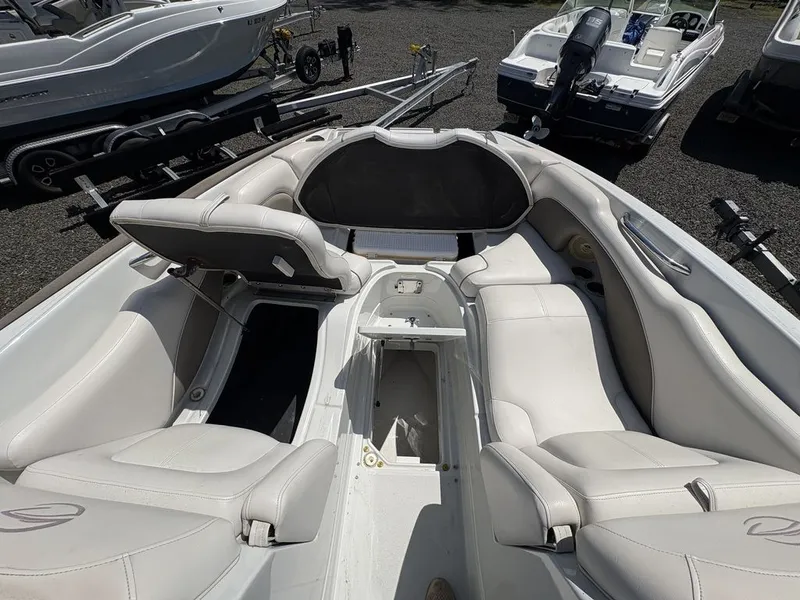 Slide: The Image of Crownline Boats E6 2016 - 12