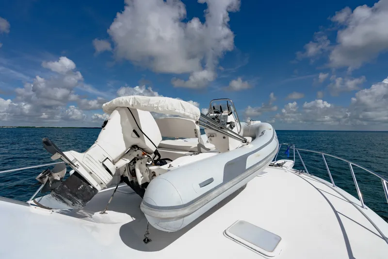 Slide: The Image of Hatteras 54 Convertible 2004 - 51