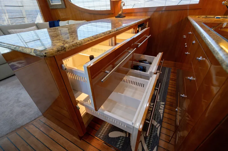 Slide: The Image of Hatteras 54 Convertible 2004 - 91