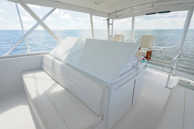 Slide: The Image of Hatteras 54 Convertible 2004 - 70