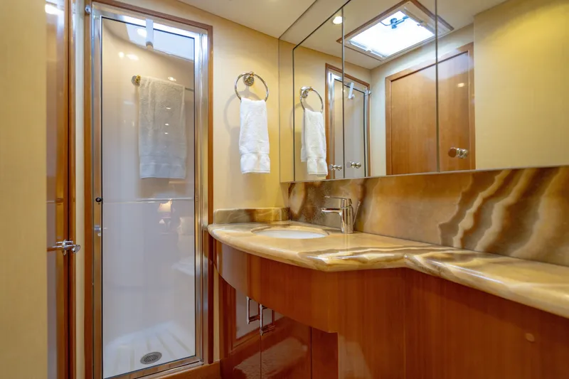 Slide: The Image of Hatteras 54 Convertible 2004 - 106