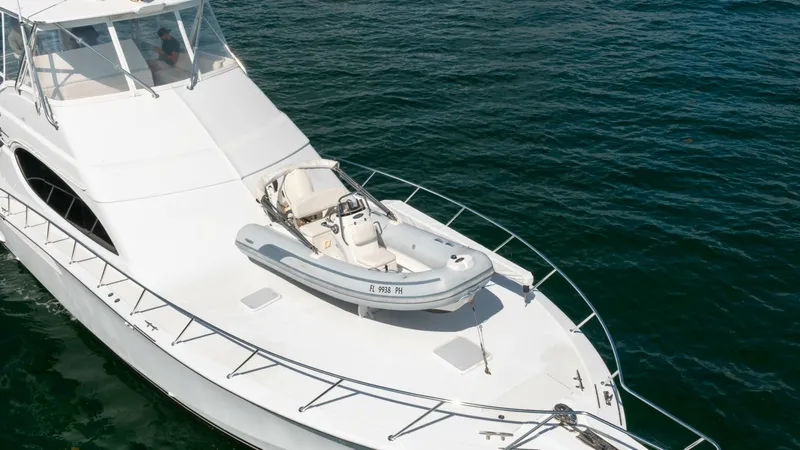 Slide: The Image of Hatteras 54 Convertible 2004 - 43