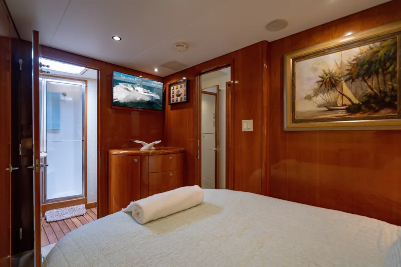 Slide: The Image of Hatteras 54 Convertible 2004 - 95