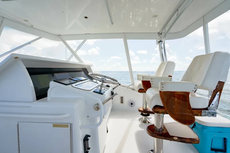Slide: The Image of Hatteras 54 Convertible 2004 - 66