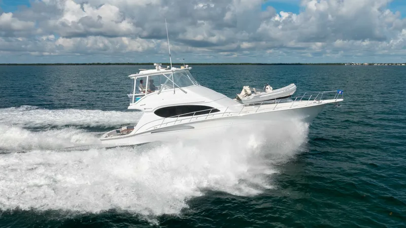 Slide: The Image of Hatteras 54 Convertible 2004 - 34
