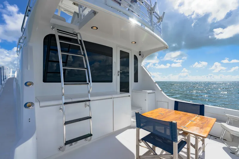 Slide: The Image of Hatteras 54 Convertible 2004 - 46