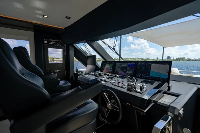 Slide: The Image of Ocean Alexander 32 Explorer 2023 - 188