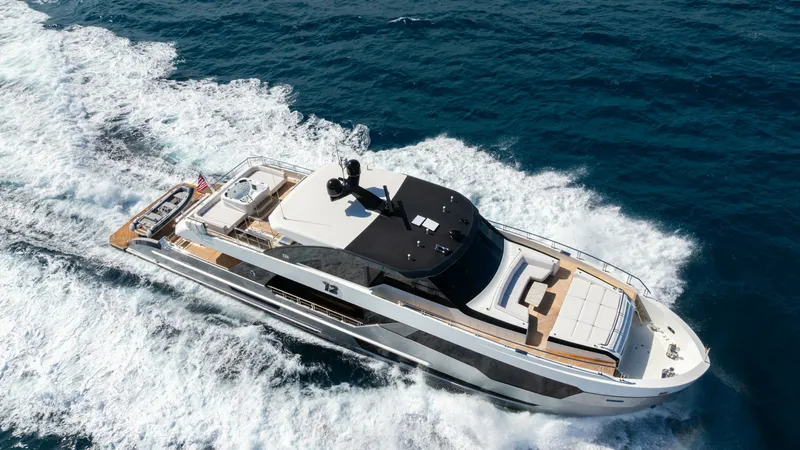 Slide: The Image of Ocean Alexander 32 Explorer 2023 - 31