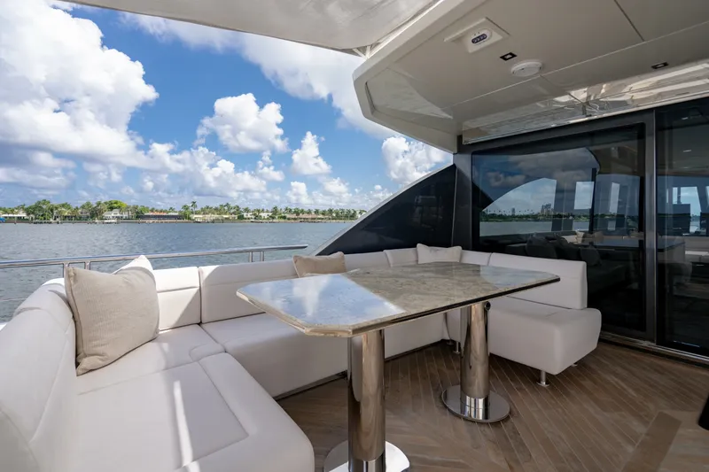Slide: The Image of Ocean Alexander 32 Explorer 2023 - 176