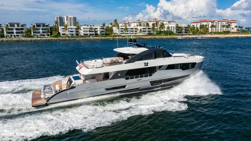 Slide: The Image of Ocean Alexander 32 Explorer 2023 - 22