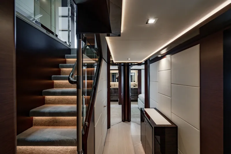 Slide: The Image of Ocean Alexander 32 Explorer 2023 - 88
