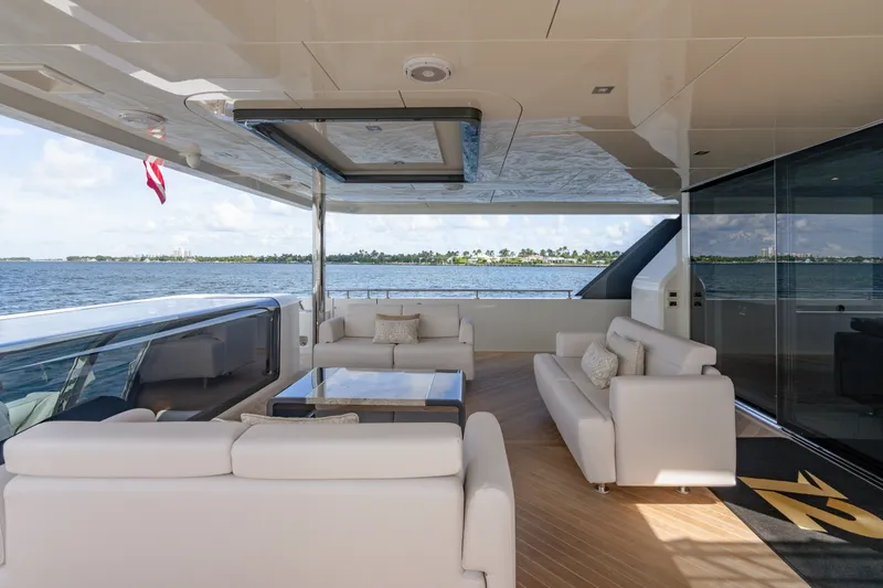 Slide: The Image of Ocean Alexander 32 Explorer 2023 - 153
