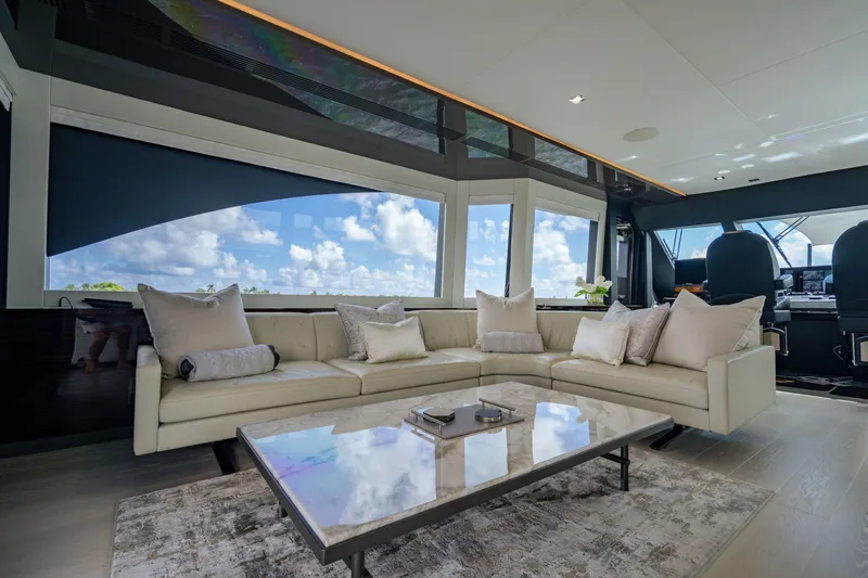 Slide: The Image of Ocean Alexander 32 Explorer 2023 - 181
