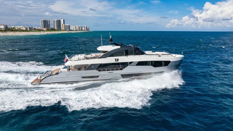 Slide: The Image of Ocean Alexander 32 Explorer 2023 - 29