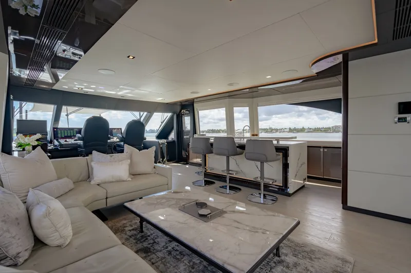 Slide: The Image of Ocean Alexander 32 Explorer 2023 - 197