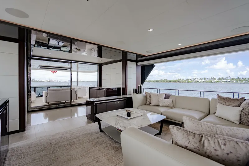 Slide: The Image of Ocean Alexander 32 Explorer 2023 - 122