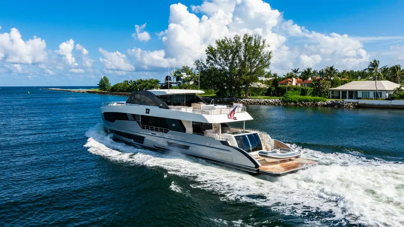 Slide: The Image of Ocean Alexander 32 Explorer 2023 - 19