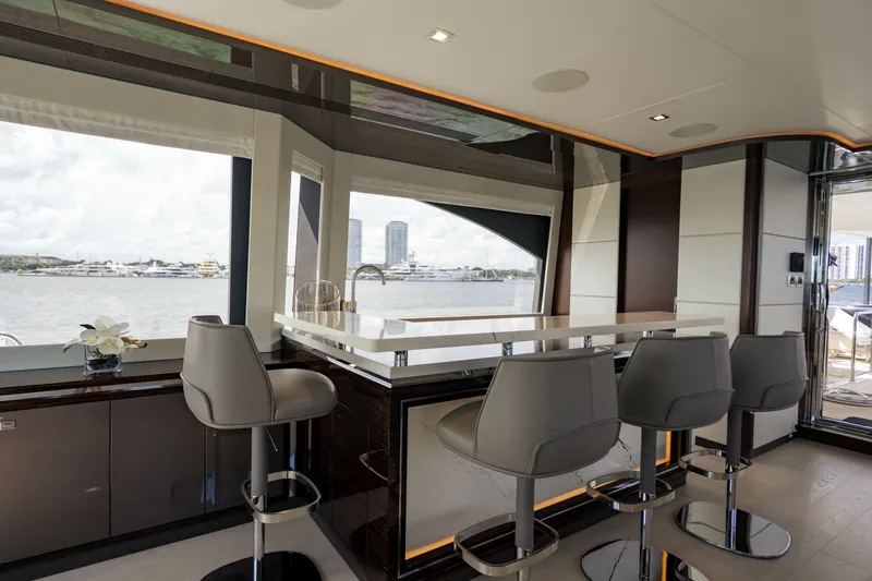 Slide: The Image of Ocean Alexander 32 Explorer 2023 - 196