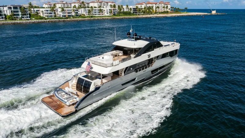Slide: The Image of Ocean Alexander 32 Explorer 2023 - 21