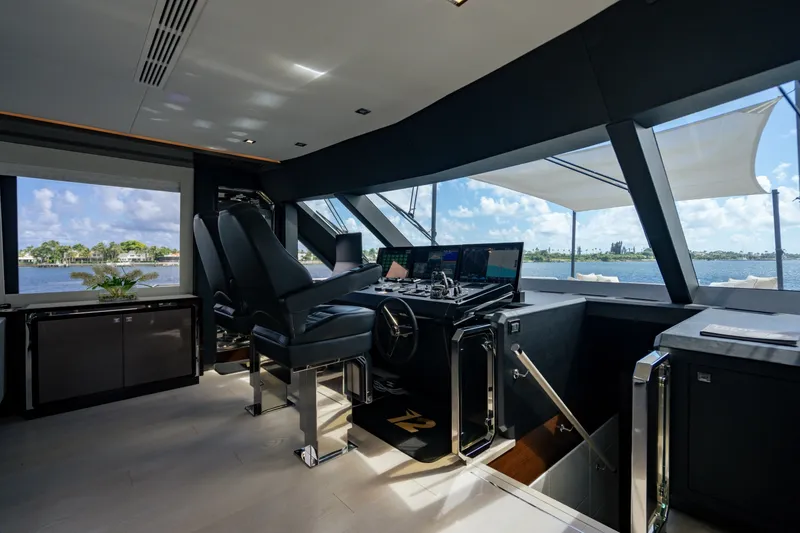 Slide: The Image of Ocean Alexander 32 Explorer 2023 - 187