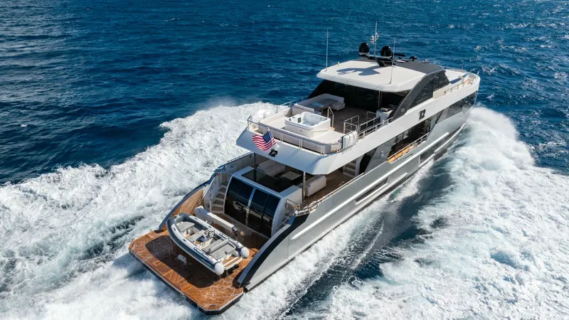 Slide: The Image of Ocean Alexander 32 Explorer 2023 - 52