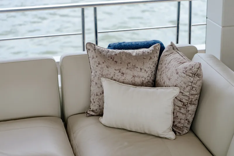 Slide: The Image of Ocean Alexander 32 Explorer 2023 - 125