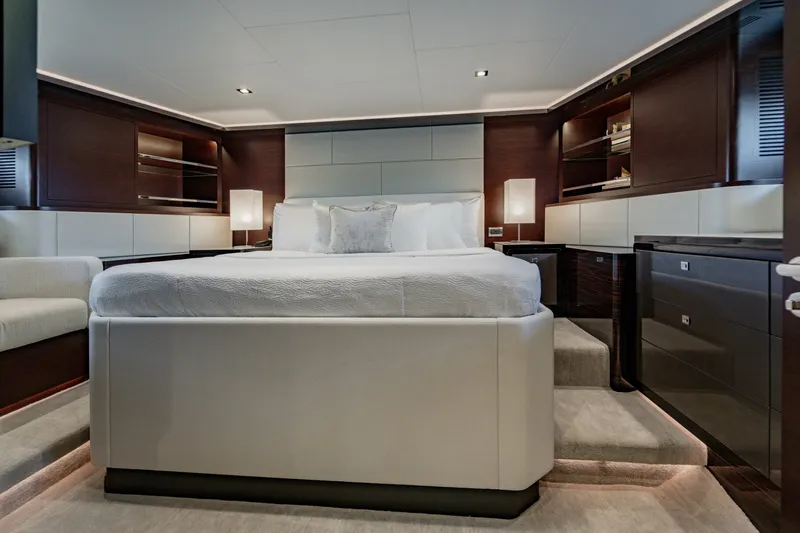 Slide: The Image of Ocean Alexander 32 Explorer 2023 - 89