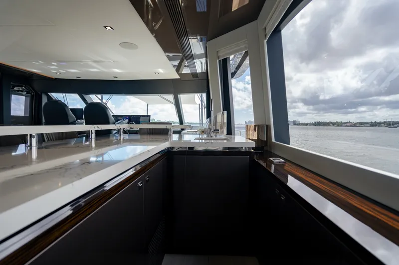 Slide: The Image of Ocean Alexander 32 Explorer 2023 - 184