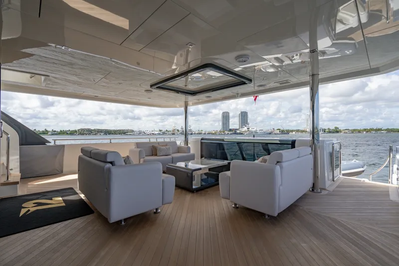 Slide: The Image of Ocean Alexander 32 Explorer 2023 - 154