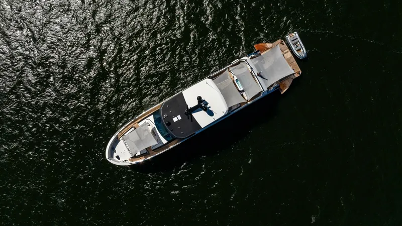 Slide: The Image of Ocean Alexander 32 Explorer 2023 - 11