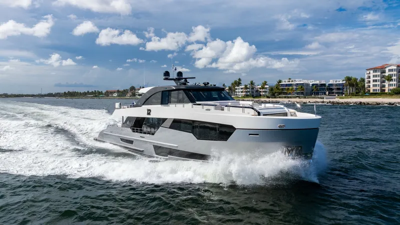 Slide: The Image of Ocean Alexander 32 Explorer 2023 - 24