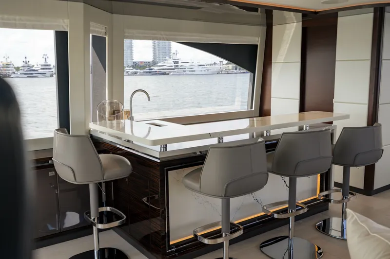 Slide: The Image of Ocean Alexander 32 Explorer 2023 - 195
