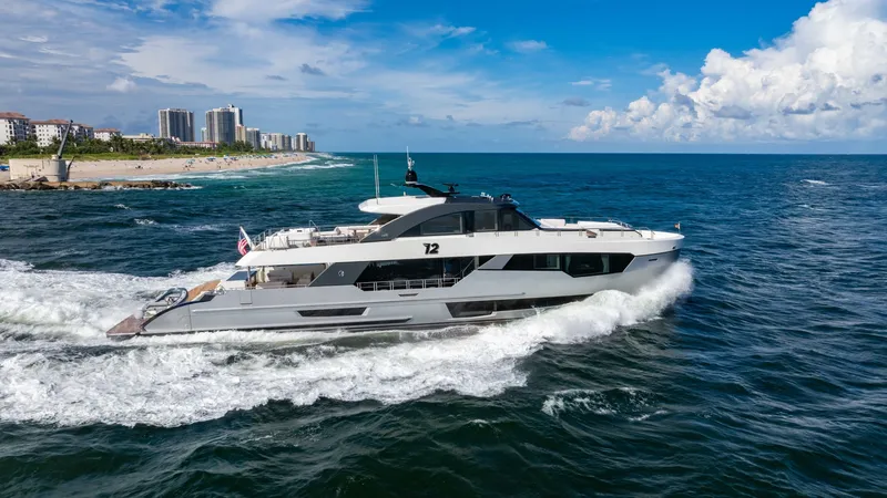 Slide: The Image of Ocean Alexander 32 Explorer 2023 - 26