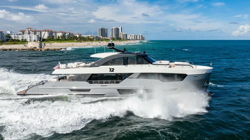 Slide: The Image of Ocean Alexander 32 Explorer 2023 - 27