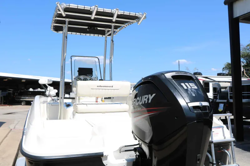 Slide: The Image of Bayliner Element F18 2017 - 8