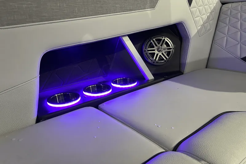 Slide: The Image of Nautique Super Air Nautique GS20 2025 - 14