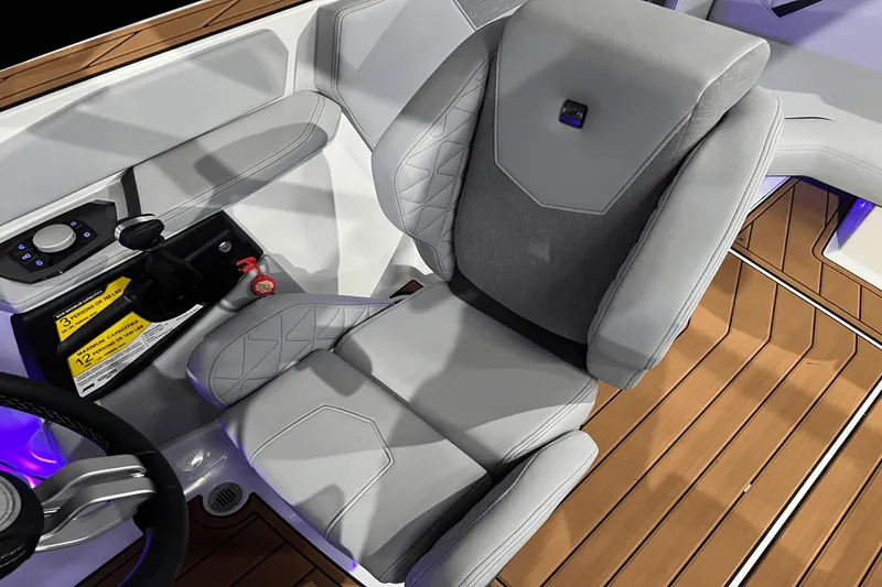 Slide: The Image of Nautique Super Air Nautique GS20 2025 - 17