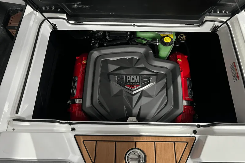 Slide: The Image of Nautique Super Air Nautique GS20 2025 - 7