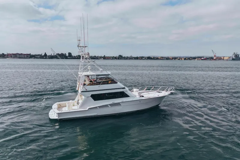 Slide: The Image of Hatteras 58 Convertible 1990 - 3