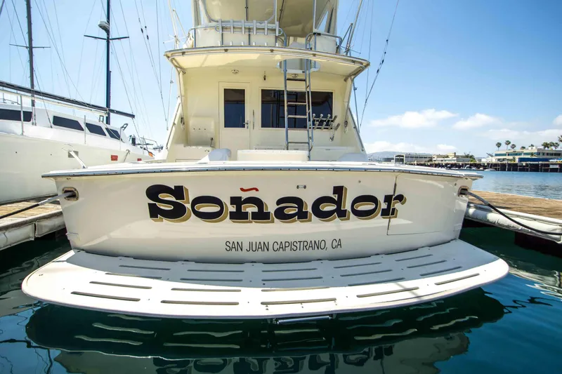 Slide: The Image of Hatteras 58 Convertible 1990 - 41
