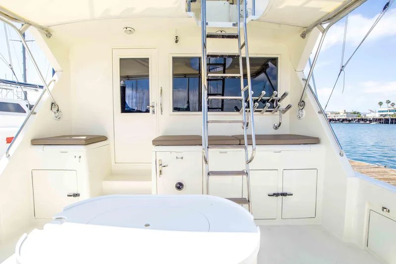 Slide: The Image of Hatteras 58 Convertible 1990 - 40