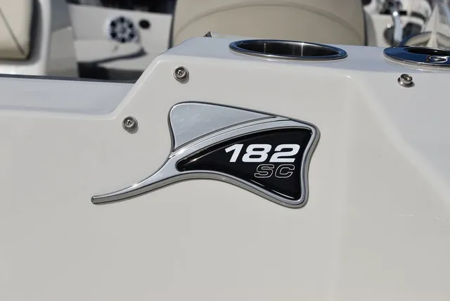 Slide: The Image of Stingray 182SC 2024 - 42