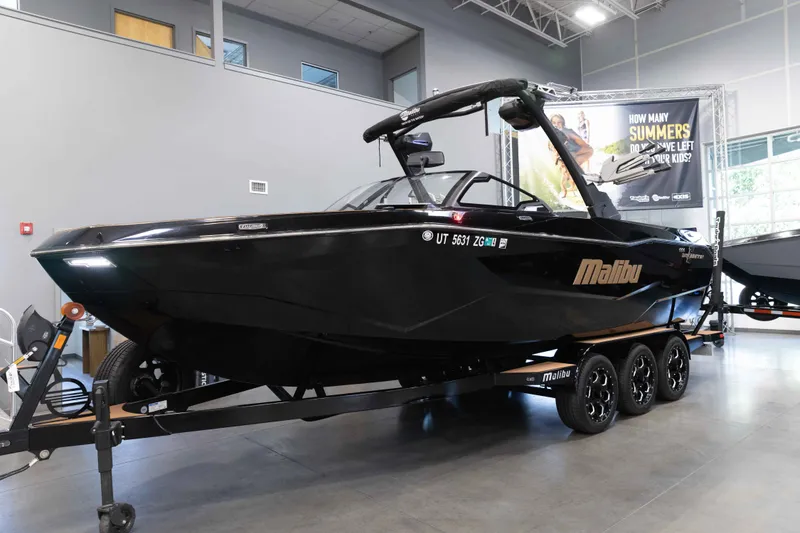 Slide: The Image of Malibu 25 LSV 2025 - 1