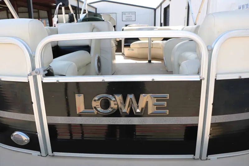 Slide: The Image of Lowe SS210 2013 - 13