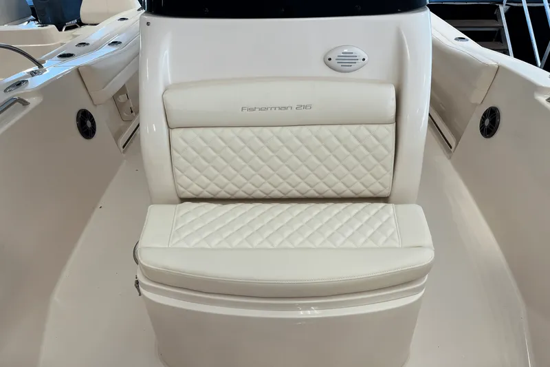 Slide: The Image of Grady-White Fisherman 216 2025 - 4